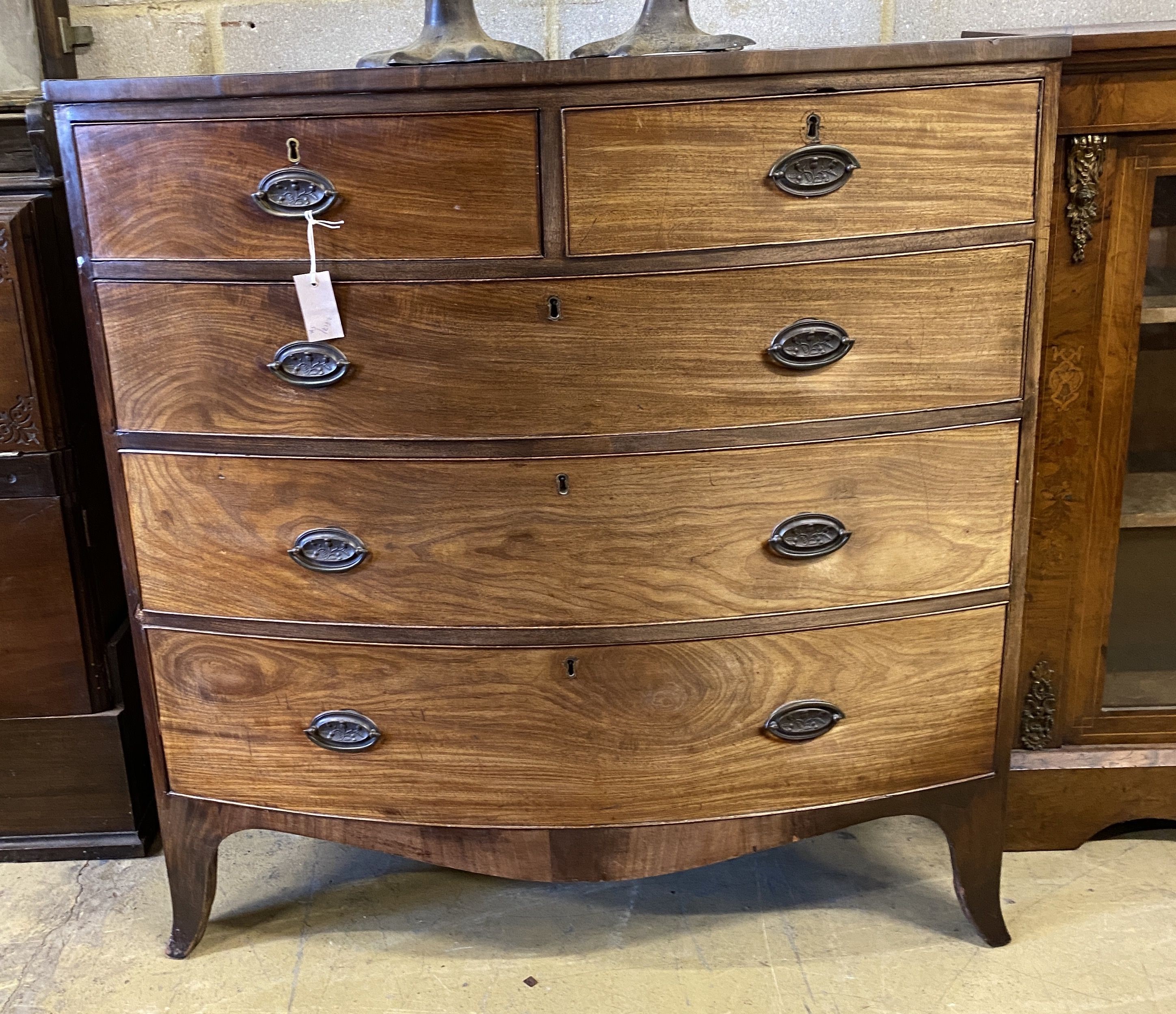 A Regency mahogany bow front chest of drawers, width 104cm, depth 54cm, height 106cm